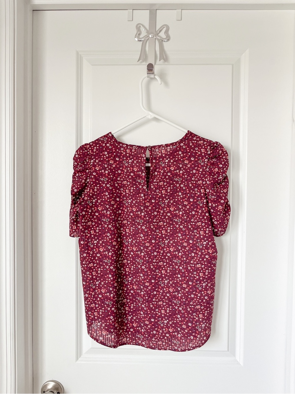 LOFT | Burgundy | Floral Puff-Sleeve | Top - Picture 2 of 4